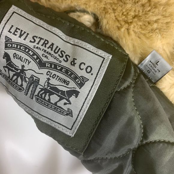 Levi's Arctic Heavyweight  Faux Fur Parka - Picture 5 of 8